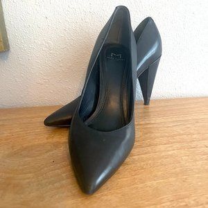 Marc Fisher Black Pointed Toe Classic Pump 7.5